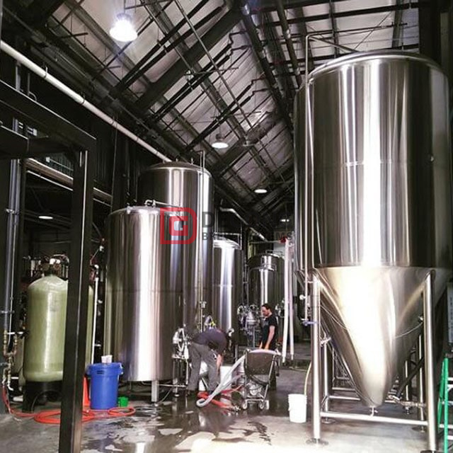 Brew Kettle Промышленная машина из нержавеющей стали для крафтового пива Пивоварня под ключ Популярность в European10HL